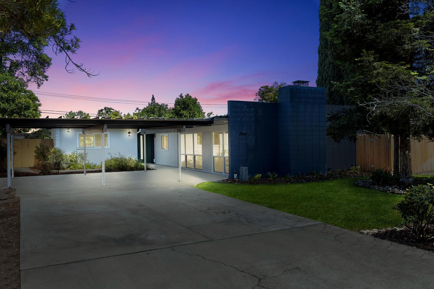 Property Photo:  3862 N Orchard Street  CA 93726 