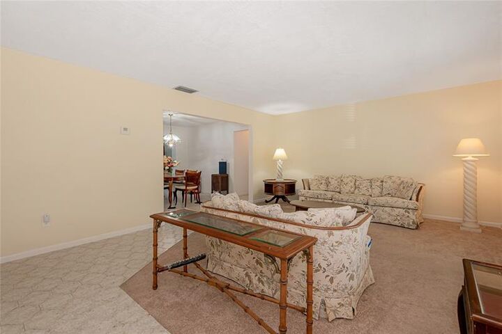 Property Photo: 1940 NW 107 Ave FL 33026