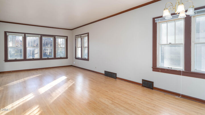 Property Photo: 1014 5th Street ND 58501