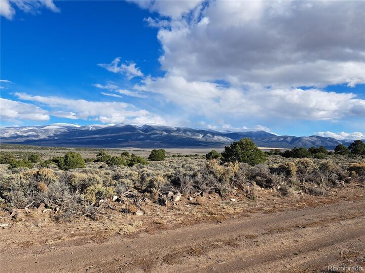 Property Photo:  45 Elk Park Rd  CO 81152 