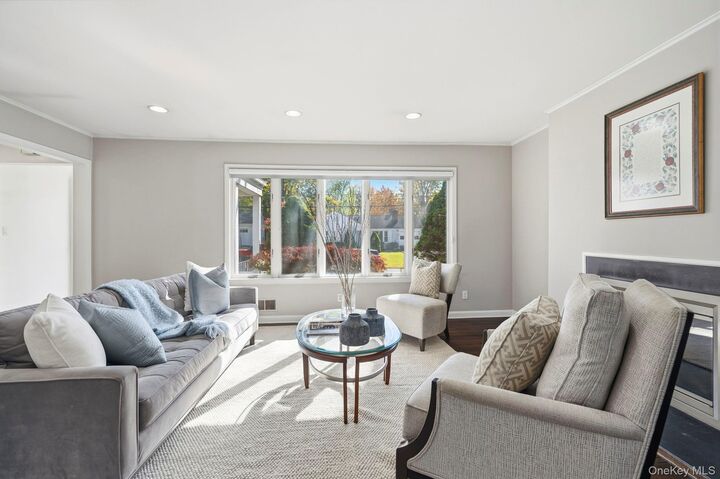 Property Photo:  52 Rogers Drive  NY 10804 