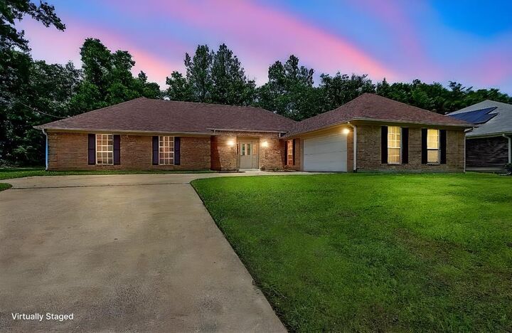 Property Photo: 606 Englewood Drive TX 75901