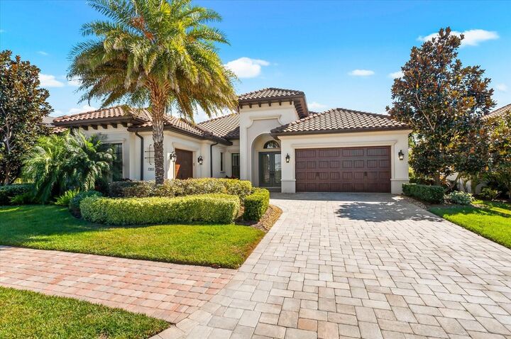 Property Photo:  7203 Prestbury Circle  FL 34202 