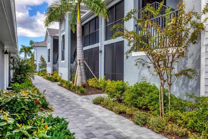 Property Photo:  12520 Galapagos Court 102  FL 34293