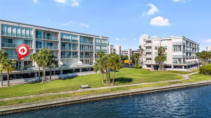 Property Photo: 8001 Sailboat Key Boulevard S 105 FL 33707