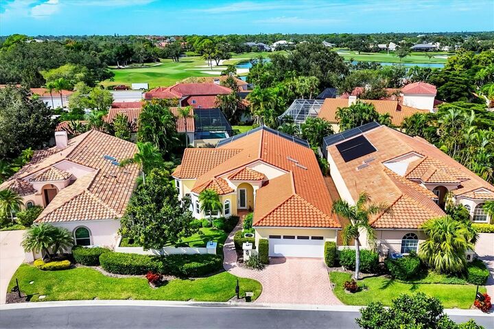 Property Photo:  8032 Via Fiore  FL 34238 