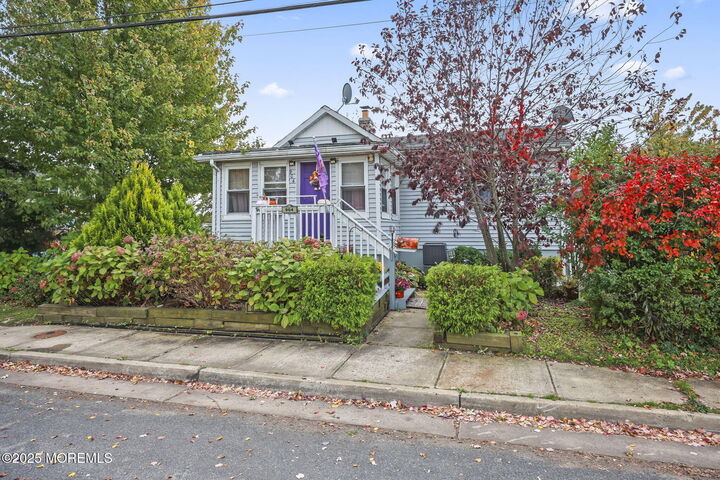 Property Photo:  904 Central Avenue  NJ 07735 