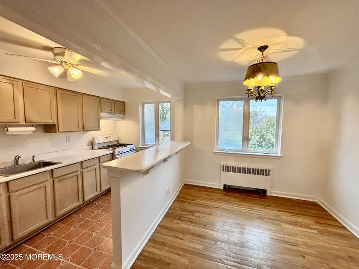 Property Photo:  283 Spring Street 4C  NJ 07701