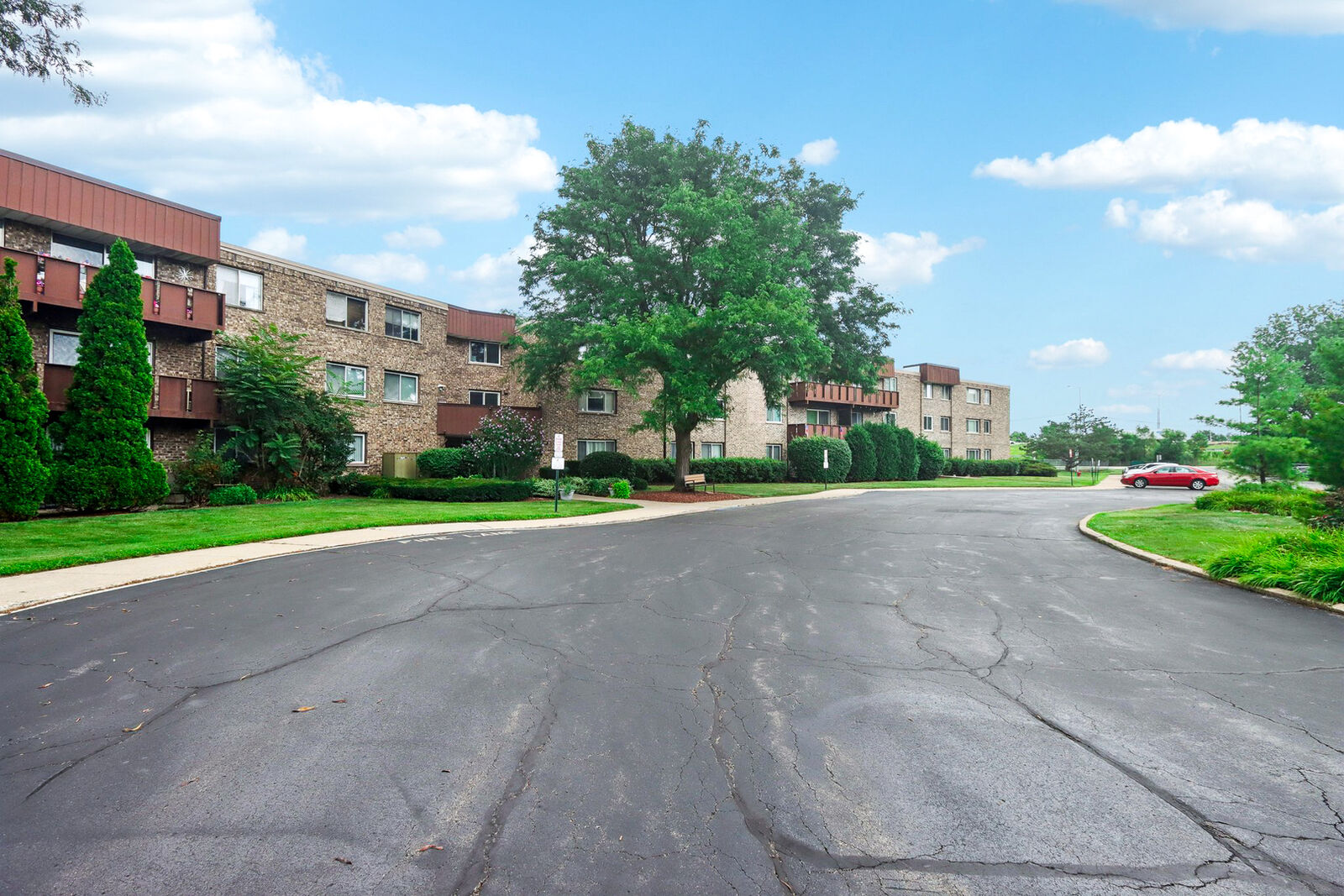Property Photo:  2650 Brookwood Way Drive 201B  IL 60008