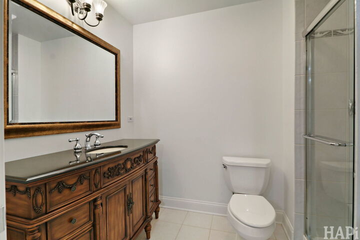 Property Photo:  8 Farmington Road  IL 60010