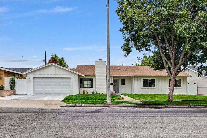 Property Photo:  2842 E Virginia Avenue  CA 92806 