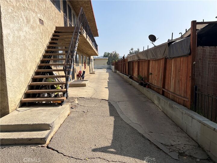 Property Photo:  1440 Tremont  CA 90033 