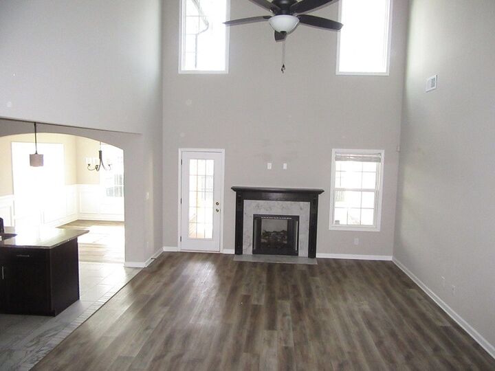 Property Photo:  1612 Kestrel Dr  TN 37040