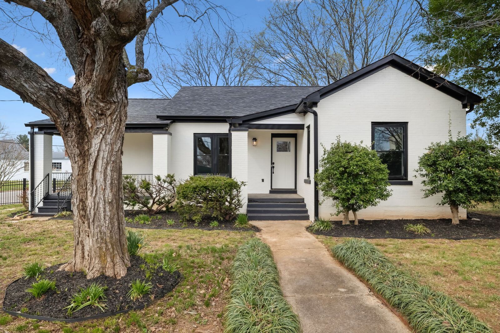 Property Photo:  222 Groh St  TN 38464 