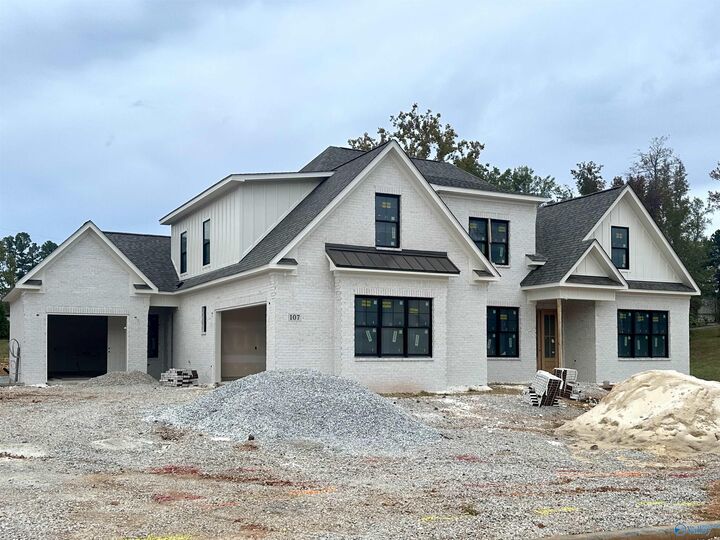 Property Photo:  107 Mill Springs Lane  AL 35811