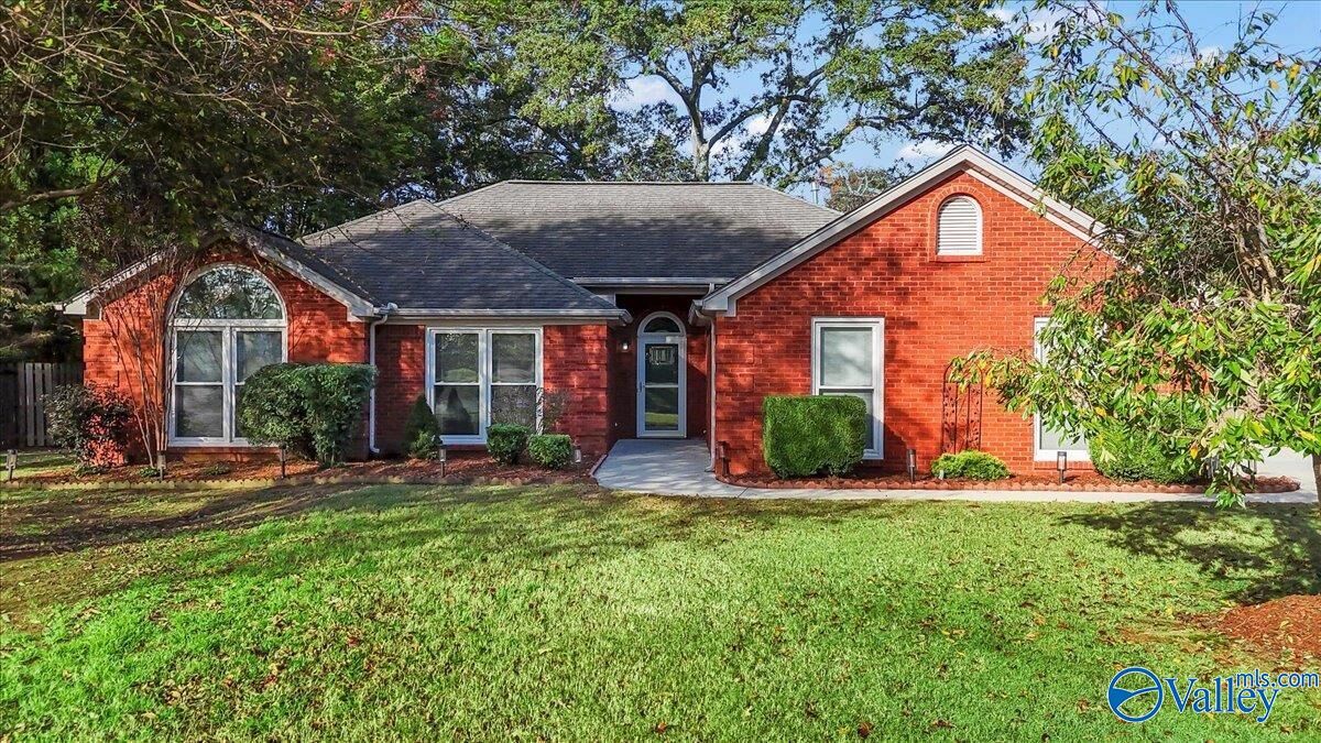 Property Photo:  146 Manor House Drive  AL 35811