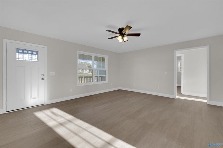 Property Photo:  15 Kyle Street  AL 35986