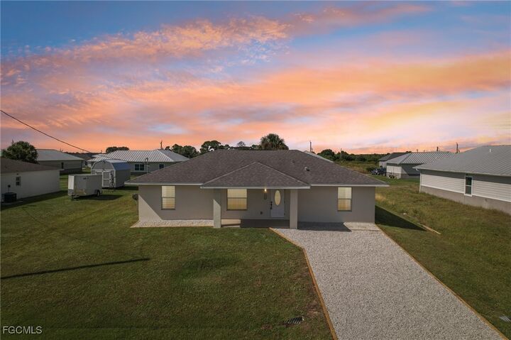 9010 S Indio Circle  Labelle FL 33935 photo