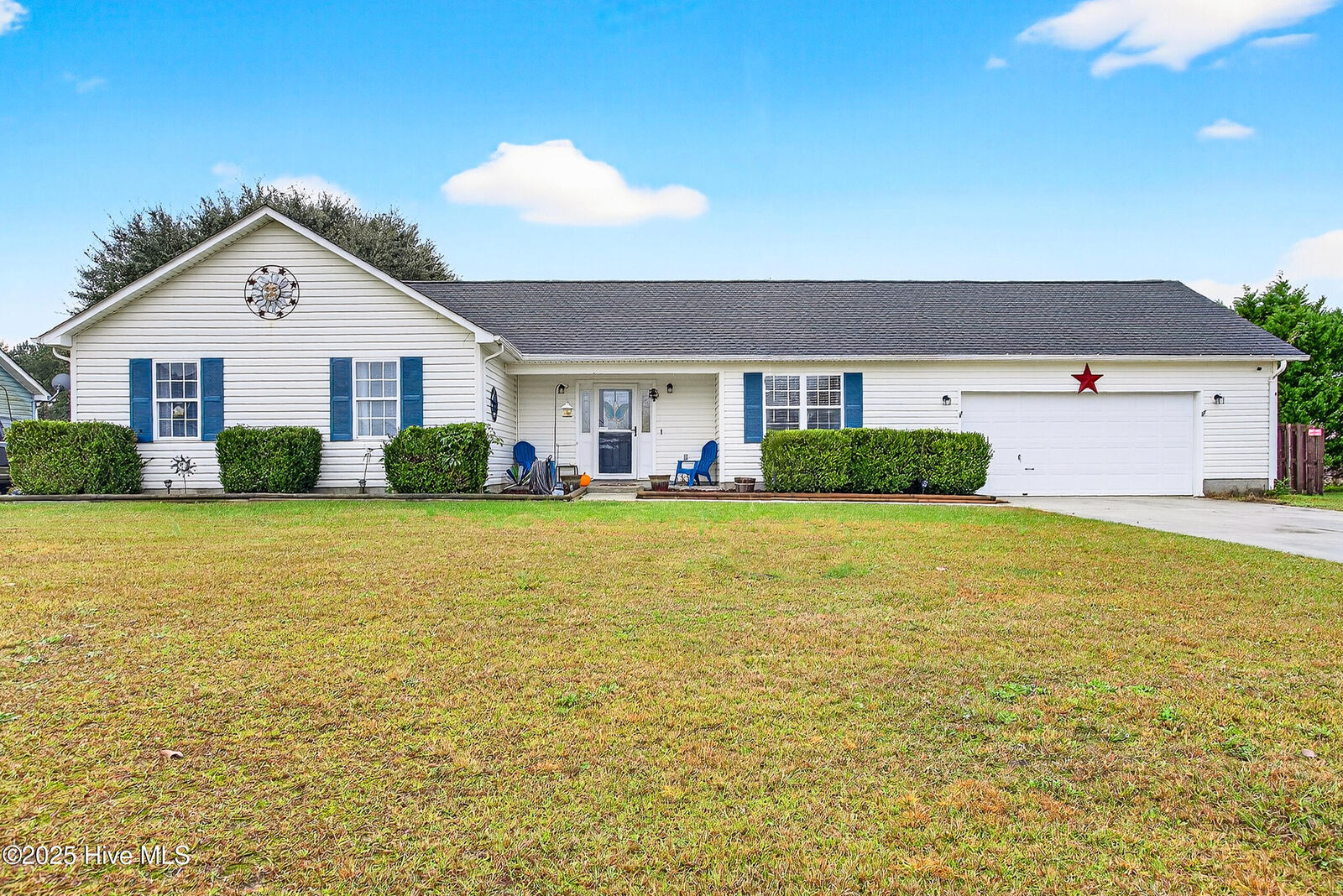 Property Photo: 117 Esquire Drive NC 28574