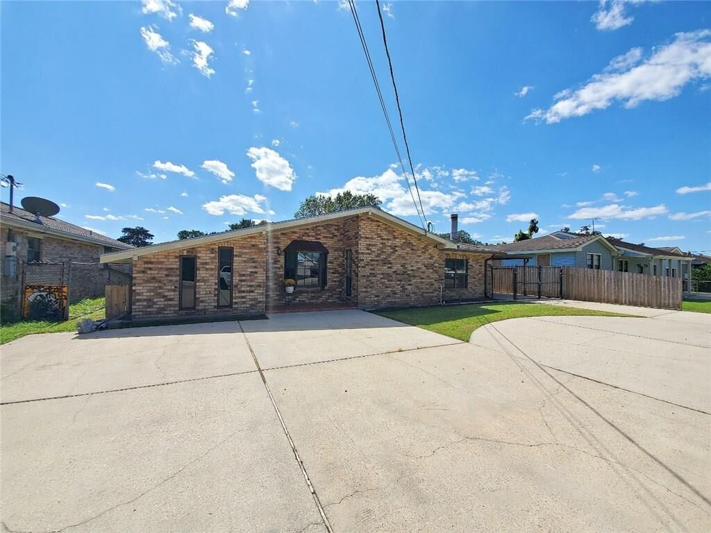 Property Photo:  114 Gamma Street  LA 70037