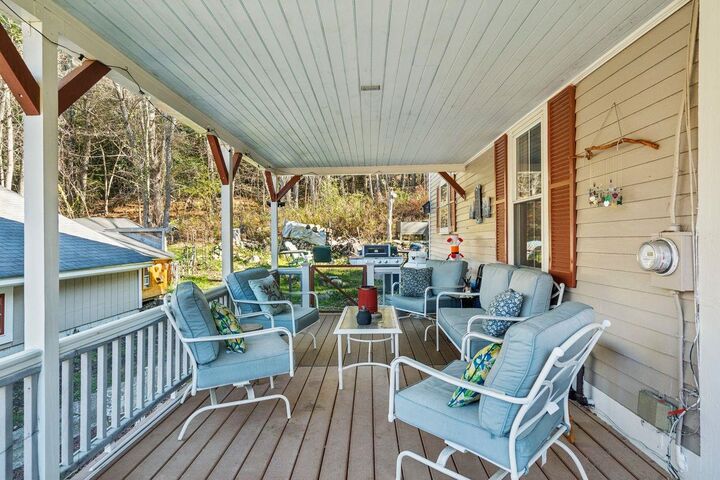 Property Photo:  16 Jewett Street  NH 03455 