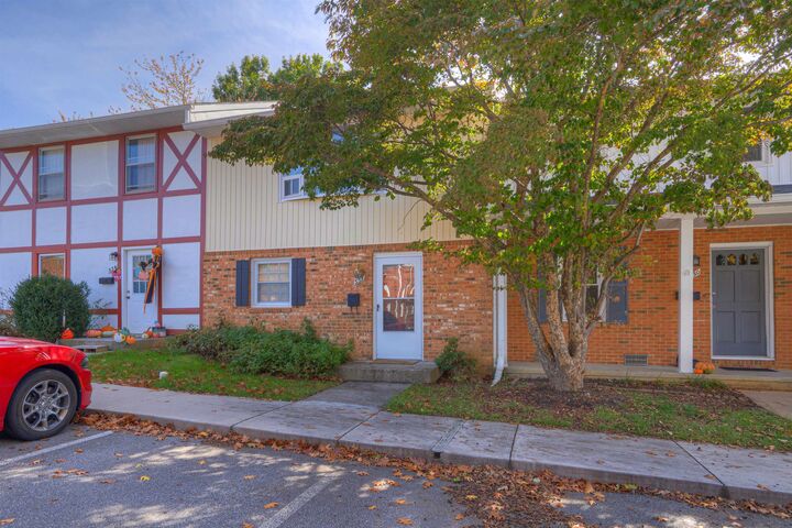 Property Photo:  332 Loudon Road  VA 24060