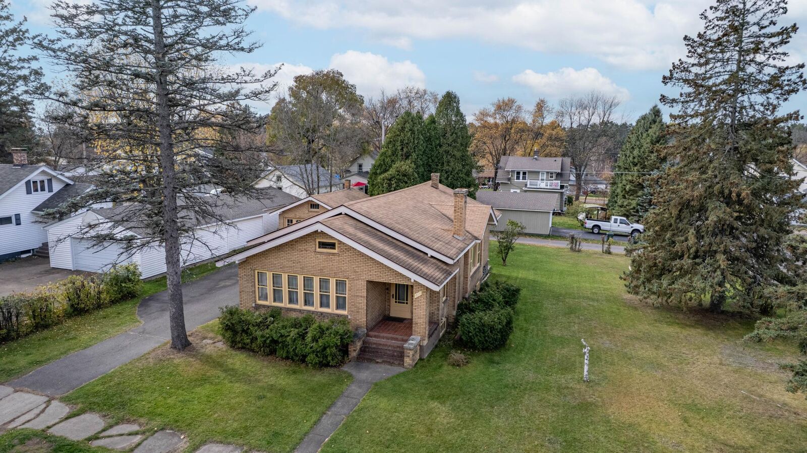 Property Photo: 405 4th Street MN 55720