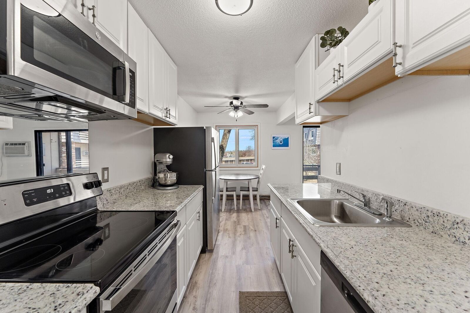 Property Photo:  4407 Wilshire Boulevard 204  MN 55364 