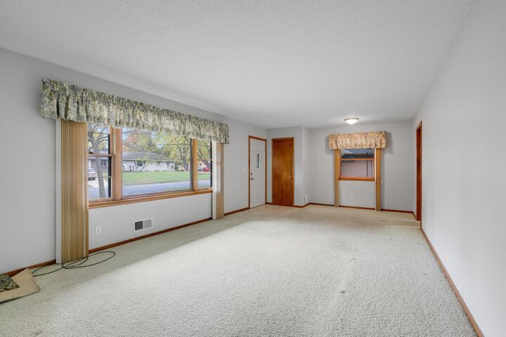 Property Photo:  3216 W 81st Street  MN 55431