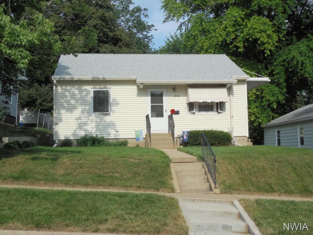 Property Photo:  2116 S Cypress  IA 51106 