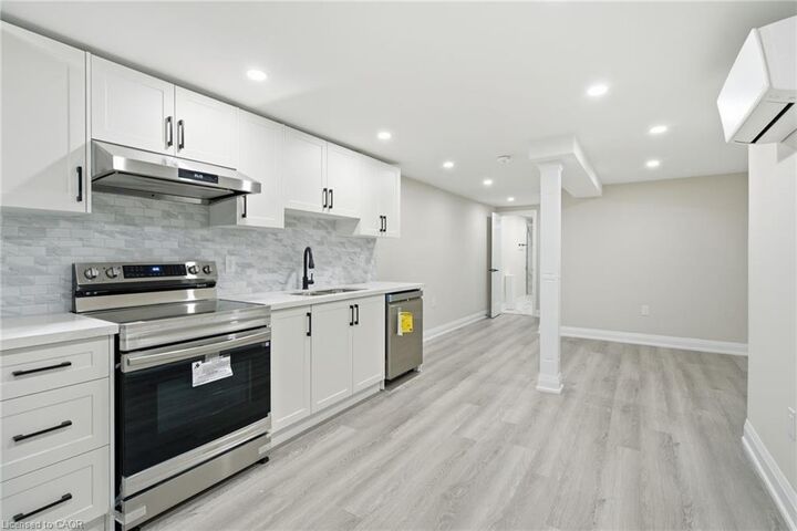 Property Photo:  489 Cannon Street E 1  ON L8L 2E5 