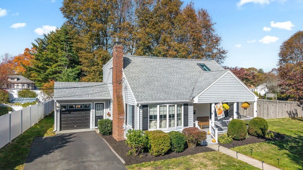 Property Photo:  33 Ritchie Road  MA 01904 