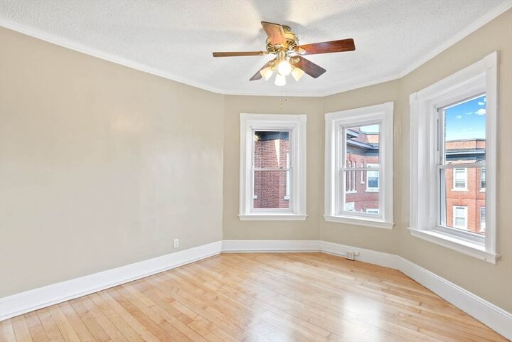 Property Photo:  15 Lynde Street 26  MA 01970