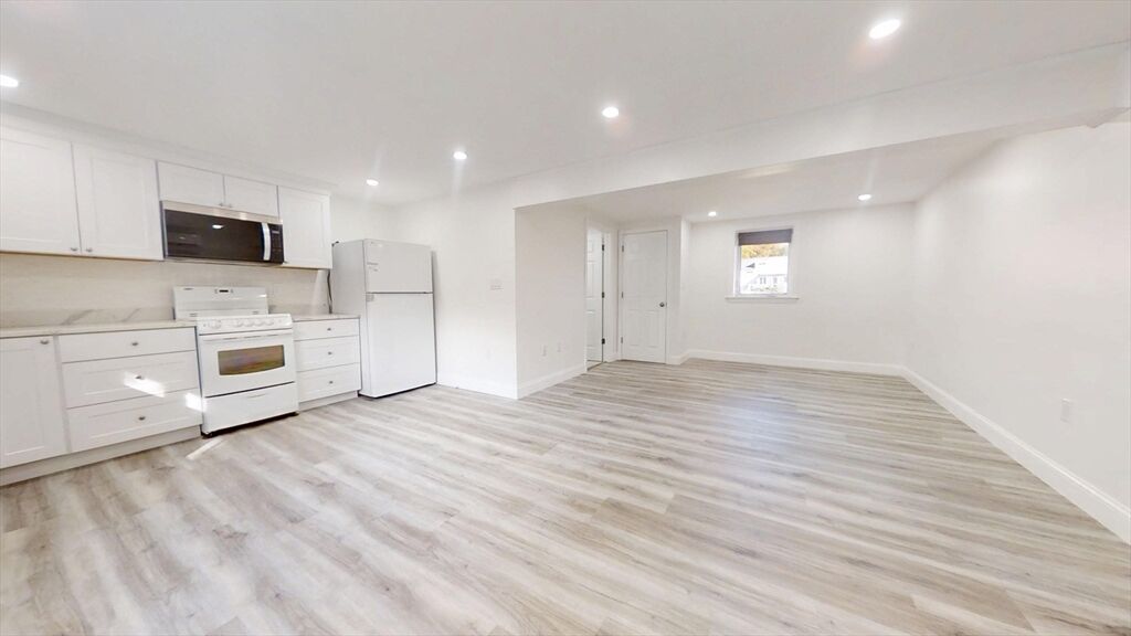 Property Photo:  10 A Beaver Brook Road 1  MA 02452 