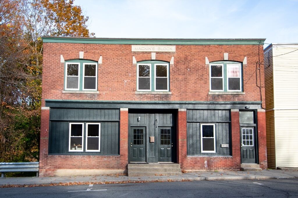 Property Photo: 3 Bridge St 2 MA 01349