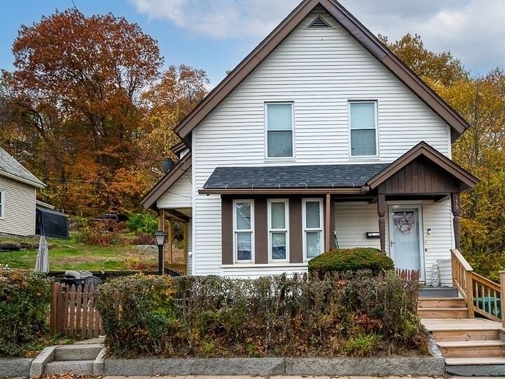 Property Photo:  375 Rollstone St  MA 01420 