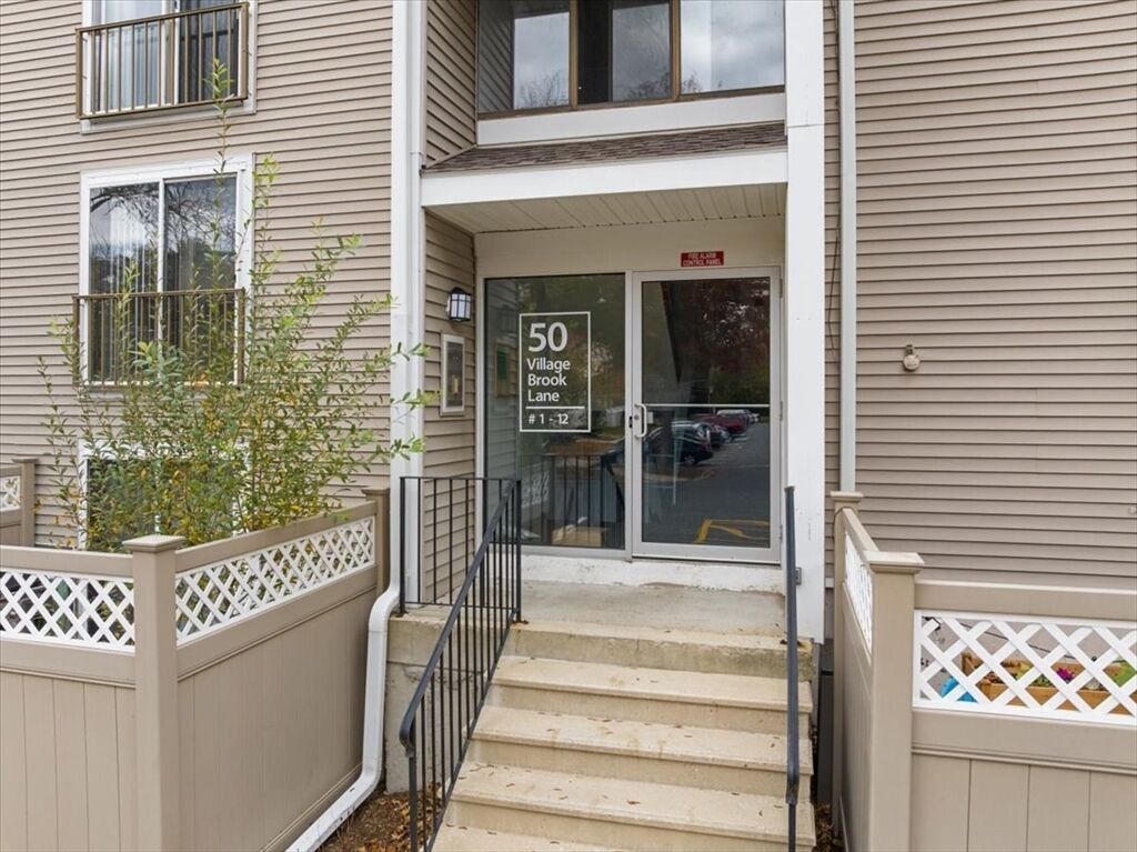 Property Photo:  50 Village Brook Lane 4  MA 01760 