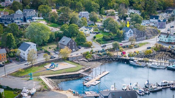 Property Photo:  86 East Main Street  MA 01930 