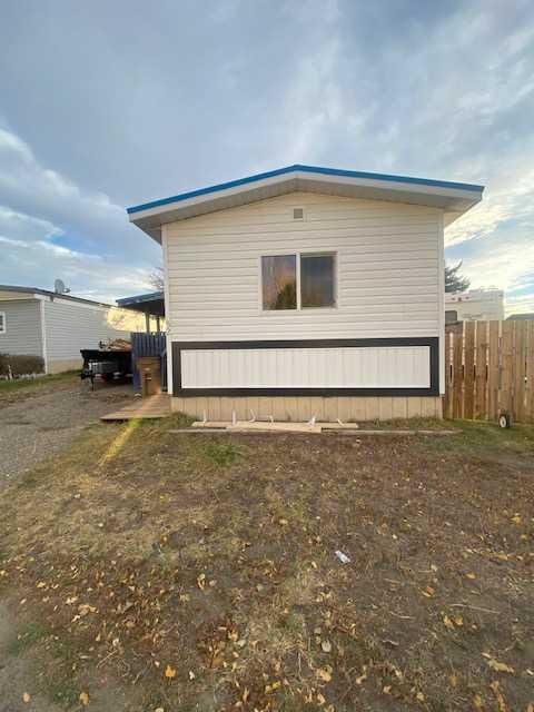 Property Photo:  52 Lake Stafford Crescent  AB T0J 2A0