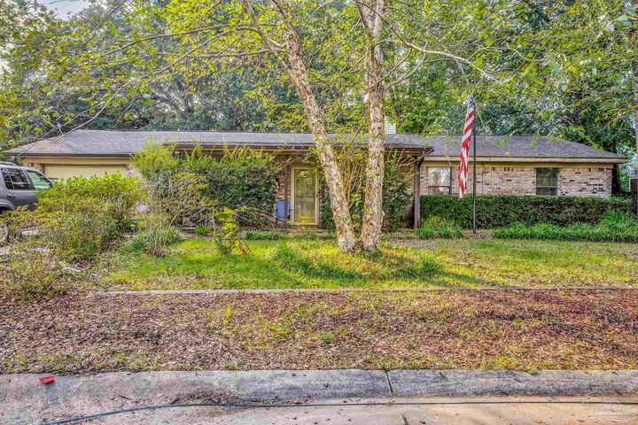 Property Photo:  4699 Easter St  FL 32571 