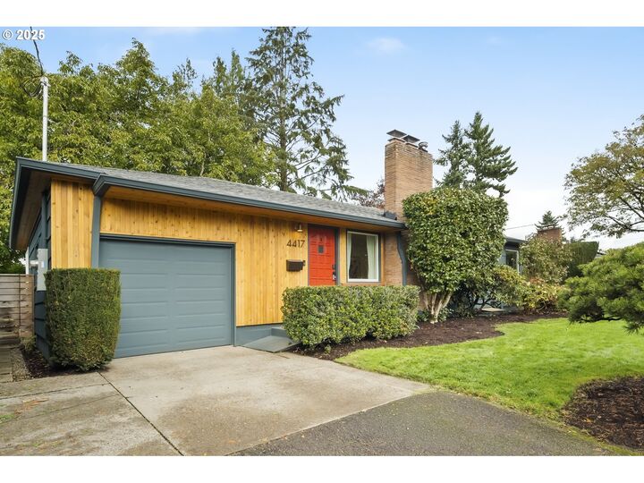 Property Photo:  4417 SE Rural St  OR 97206 