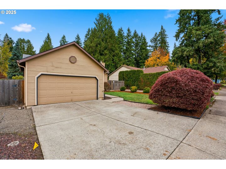 Property Photo:  4404 NE 106th St  WA 98686