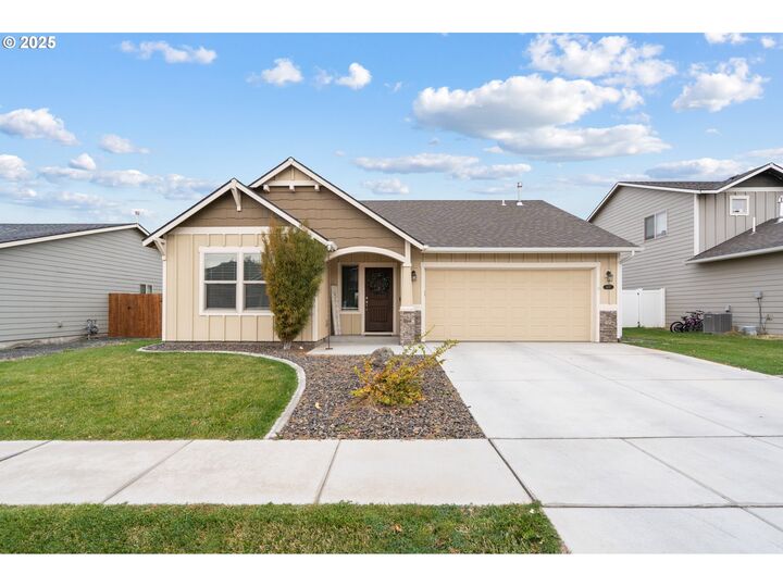 1437 E Hurlburt Ave  Hermiston OR 97838 photo