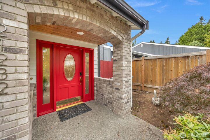 Property Photo:  21232  92nd Place W  WA 98020 