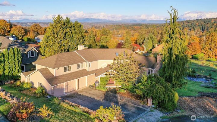 Property Photo: 10001 151st Place SE WA 98296