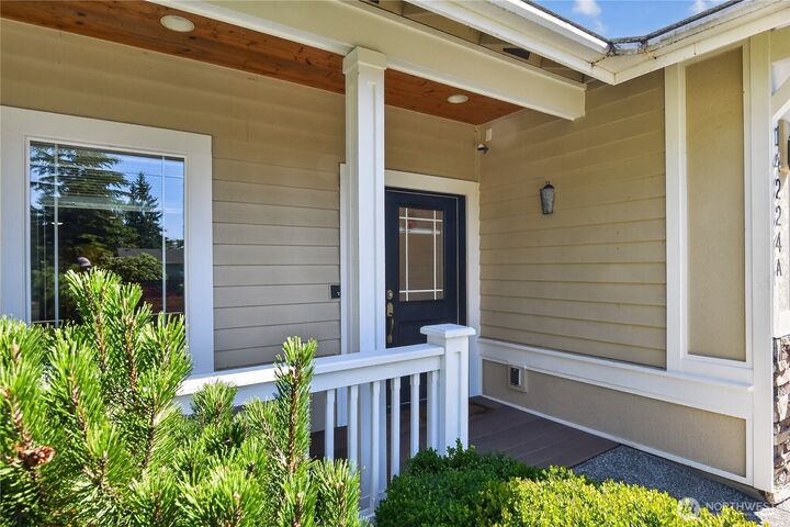 Property Photo:  14224  Beverly Park Road A  WA 98026