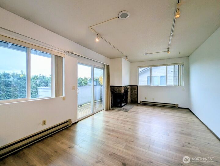 Property Photo:  12717 NE 144th Street 152C  WA 98034