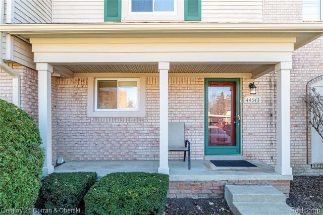 Property Photo:  44543 Savery Drive  MI 48187