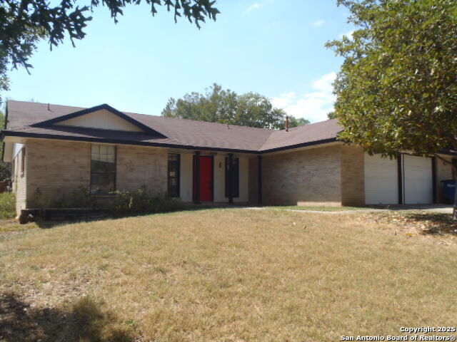 Property Photo:  923 Springhill Dr  TX 78130