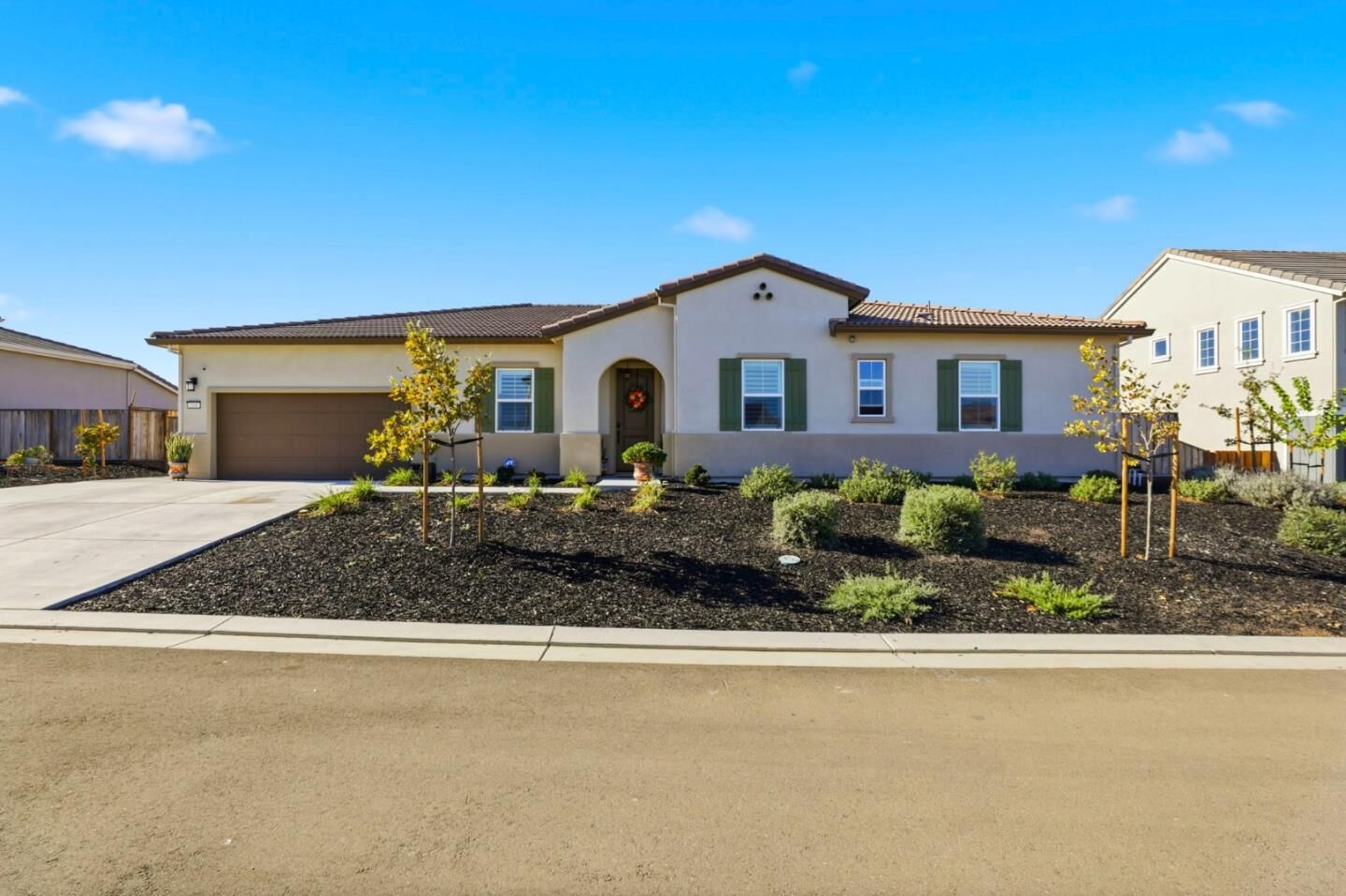 Property Photo:  208 Luna Way  CA 95023